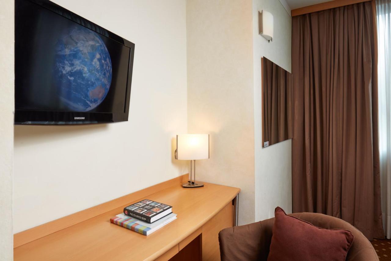 Garda Hotel Montichiari Eksteriør billede